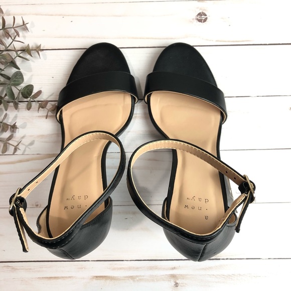 A New Day Black Sandal Heels NWT - Picture 3 of 8